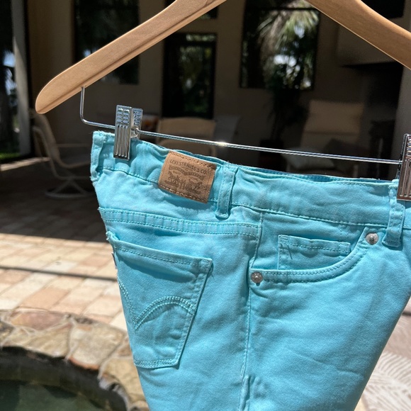 Levy's Kids Girlfriend Fit Printed Color Shorty Shorts - Picture 7 of 14